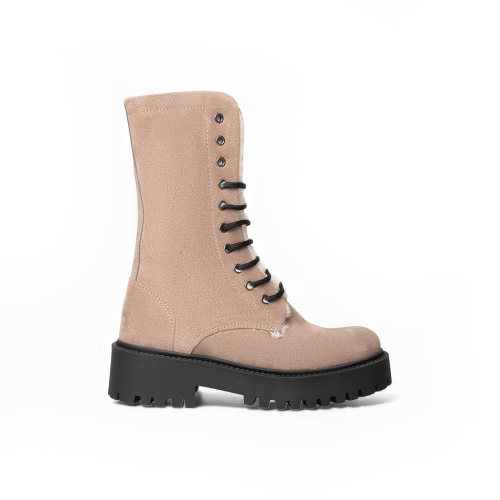 Stivale alto in suede sabbia con interno in pelliccia sintetica – Tortora Chiaro ART. 3000 pelliccia