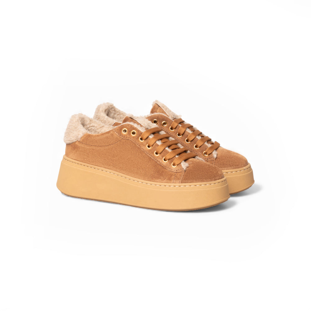 Sneaker platform in suede cammello con interno shearling – Tabacco  Art.27