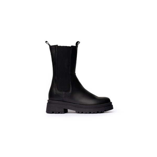 Stivaletto Chelsea con Suola Carrarmato – Nero