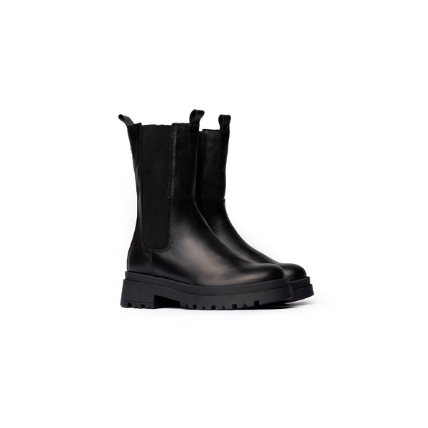 Stivaletto Chelsea con Suola Carrarmato – Nero