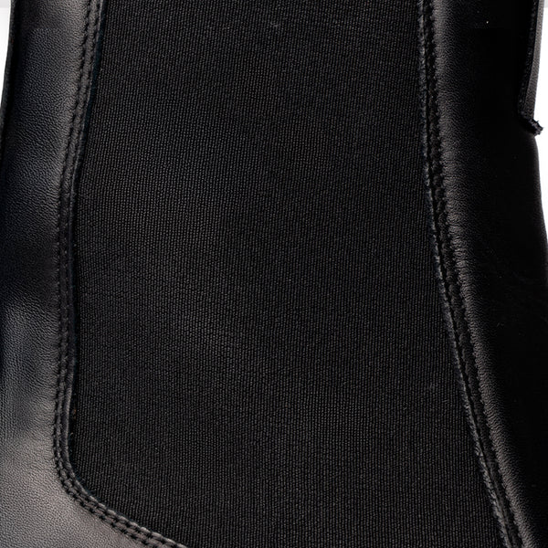 Stivaletto Chelsea con Suola Carrarmato – Nero