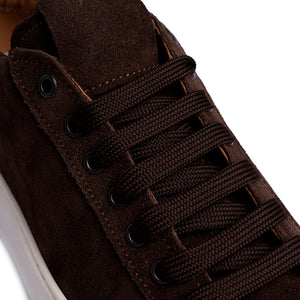 Sneaker in Camoscio Marrone con Suola Bianca – Marrone