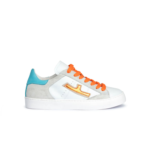 Sneaker in pelle bianca con dettagli e lacci oro e azzurro Donna