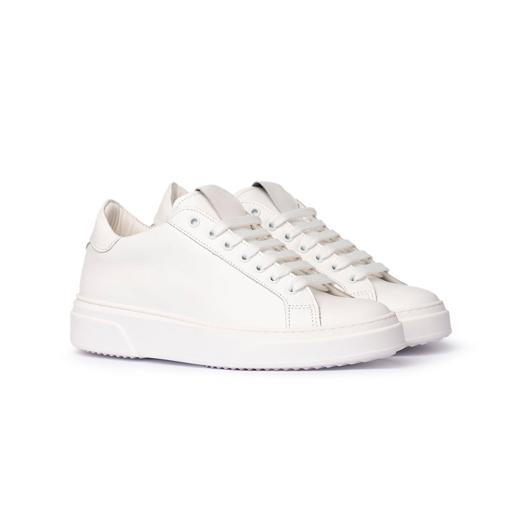 Sneaker in Pelle Bianca con Suola Bianca – Bianco